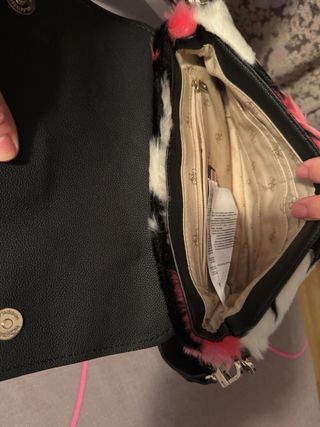 Bolso Guess Negro y Rosa