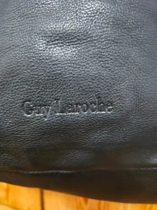 Bolso Negro Cuero Guy Laroche