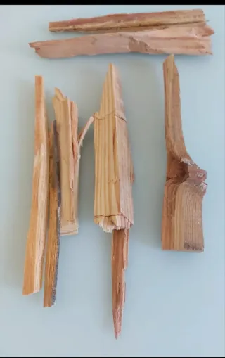 ASTILLAS RESINOSAS PARA ENCENDIDO RÁPIDO (TEAS)