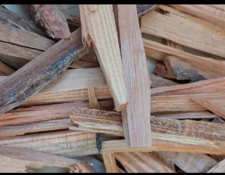 ASTILLAS RESINOSAS PARA ENCENDIDO RÁPIDO (TEAS)