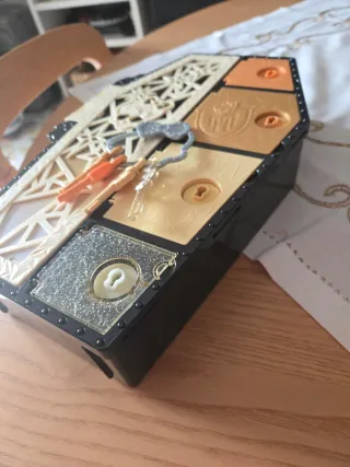 Armadio Monster High Cleo con chiavi