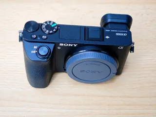 Cámara Sony a6500 (Sólo Cuerpo)