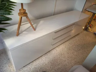 Mueble TV Ikea blanco brillo