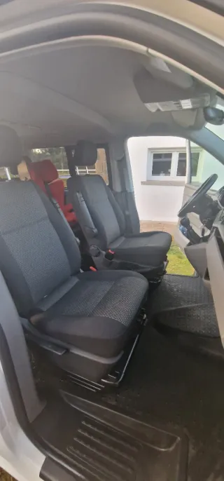 Volkswagen Caravelle 2023