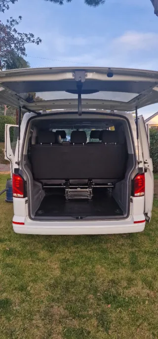 Volkswagen Caravelle 2023