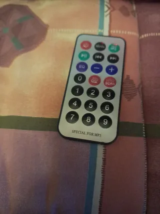 Radio Vintage con Sonido Actual