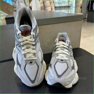 New Balance 9060 Gris Talla 38