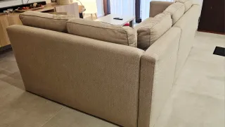 Sofá cama beige con almacenaje. Buen estado recoge