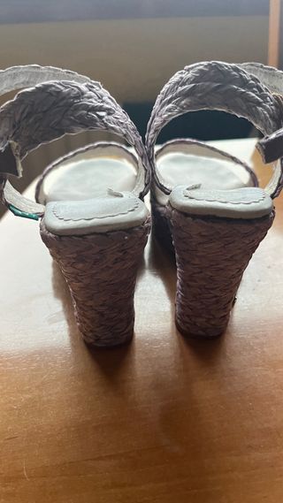 Sandalias Sara World cuña tejida