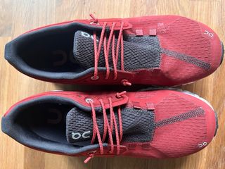 Zapatillas On Cloud Rojas Talla 42