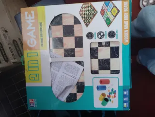 Juego 2 en 1: Parchís y Damas