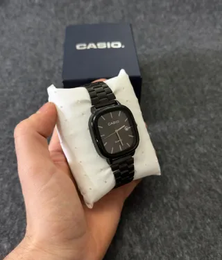 Reloj Casio de acero de color negro