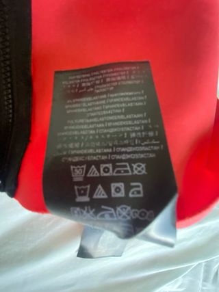 Abito Guess Rosso con Zip Nero Donna