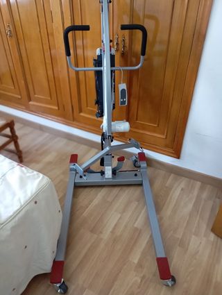 Grúa eléctrica para personas con movilidad reducid