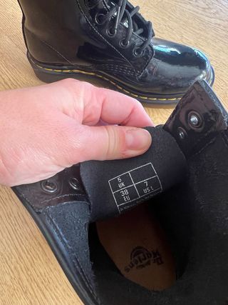 Botas Dr. Martens charol negras T.38