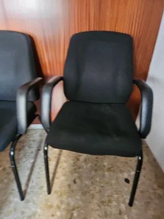 Mesa de oficina y sillas para clínica