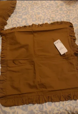 Funda Cojín Mango ,verde caqui, Nueva a estrenar