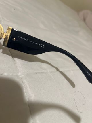 Gafas Versace Negras y Doradas