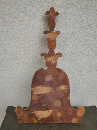 Antico decoro in legno