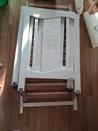 Cuna Micuna blanca con dibujo de perrito