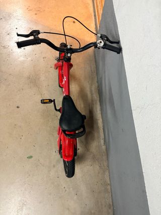 Bicicleta infantil roja - ruedas 14 pulgadas