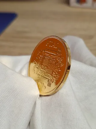 Bañada en oro 100 PTAS Juan Carlos 1975