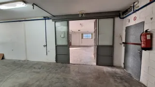 Nave Pequeña con patio