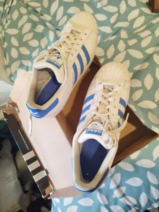 Adidas Superstar Deportivas Azul y Blanco