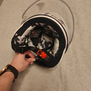 Casco de moto blanco con visera y smiley Talla S