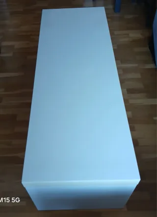 Mesa de centro blanca para salón