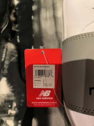 Chanclas New Balance Gris y Blanco