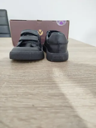 Zapatos Victoria Barefoot Niños