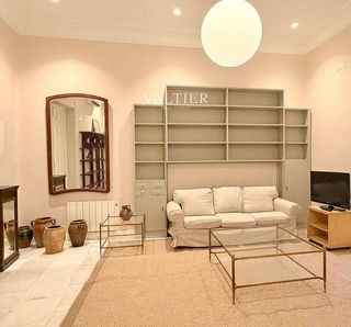 Piso en alquiler en Universidad - Malasaña en Madrid