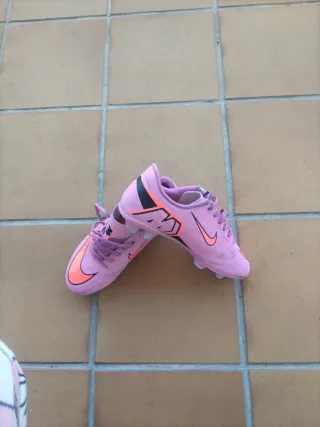 Zapatillas de fútbol Nike Mercurial rosas