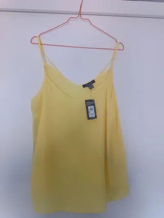 Camiseta tirantes amarilla Primark Talla L