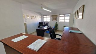 Oficina en venta en Zona Puerto Deportivo en Fuengirola