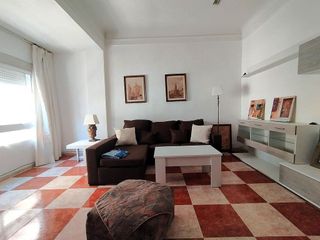 Piso en alquiler en Mercado en Alicante