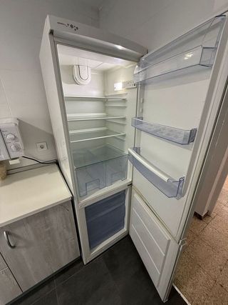 Piso en alquiler en Parque Alcosa - Jardines del Edén en Sevilla