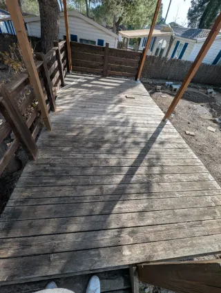 Tarima exterior de madera para mobil-home/camping