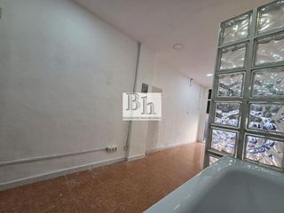 Local comercial en alquiler en La Luz - El Torcal en Málaga