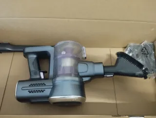 Aspiradora de mano con accesorios