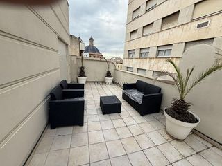 Ático en alquiler en El Mercat en Valencia