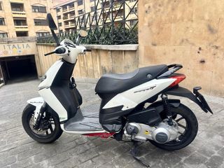 Scooter 125cc Blanca