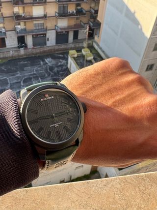 Orologio verde e Nero Elegante