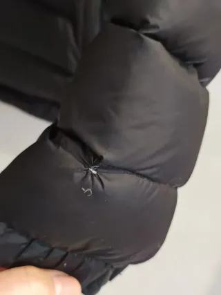 Chaqueta Zara Plumas Negra Con Capucha