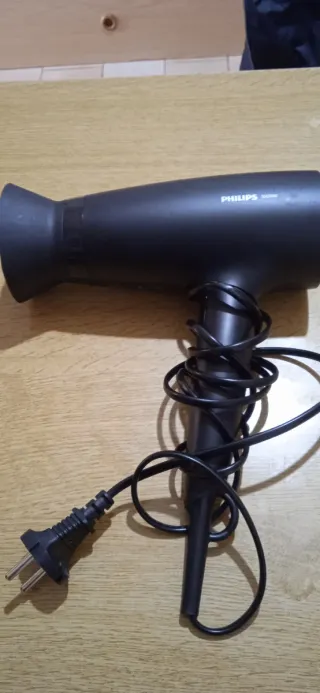 Asciugacapelli nero