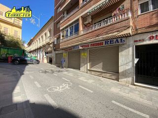 Local comercial en alquiler en Centro en Almería