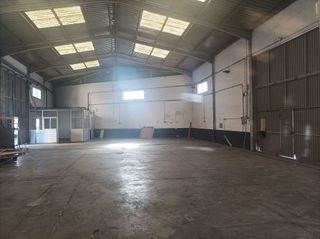 Nave industrial en alquiler en Beniparrell