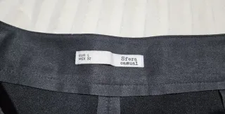 Falda negra midi botones