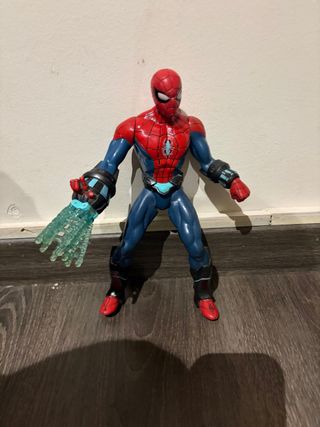 Figura Spiderman con lanzador